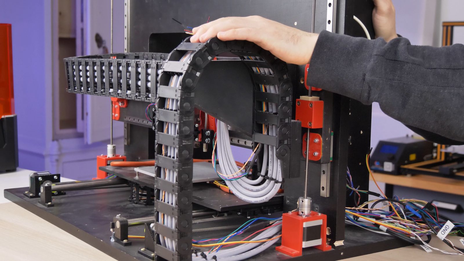 Bad and great 3D printer wire management explained Tom s 3D printing